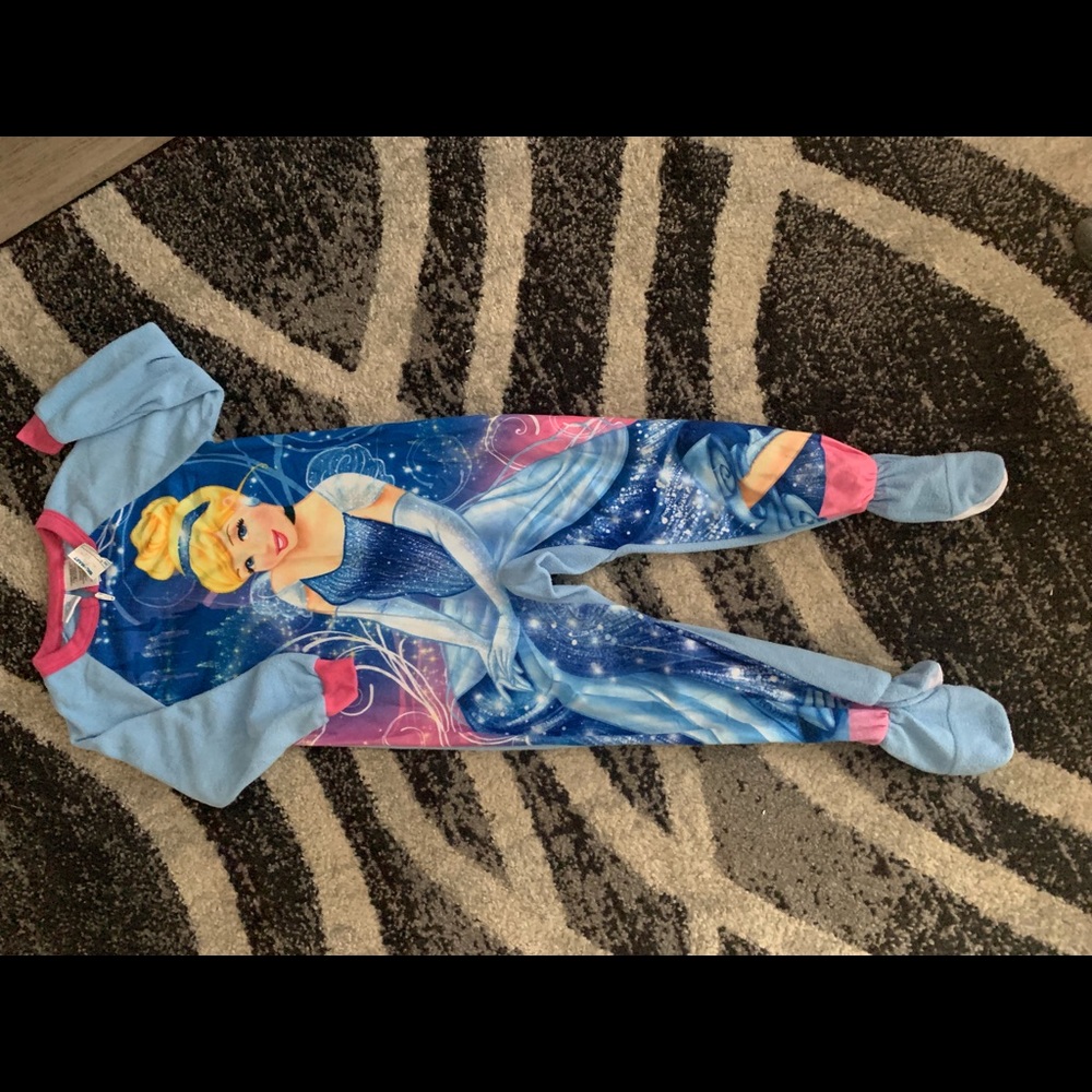 Girls Onesie Pajama NWOT